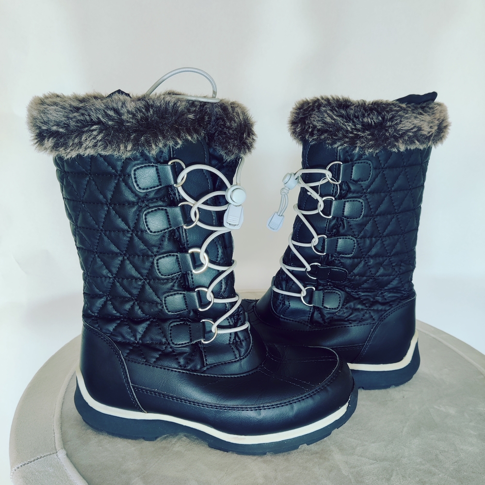 Lands' End Black Quilted Winter Boots with Fur Trim Size 3Y   (34EU)